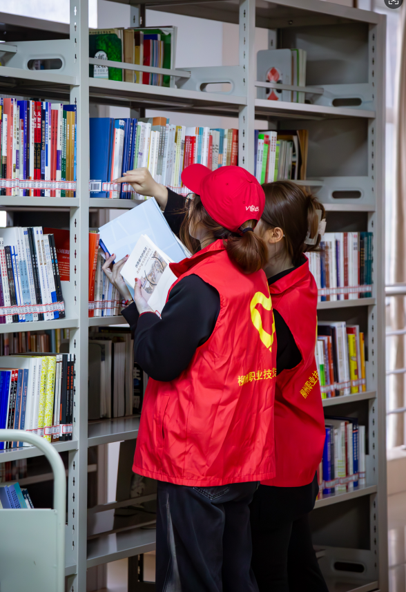 7177a2c1532a4fa1aa4395934f336022