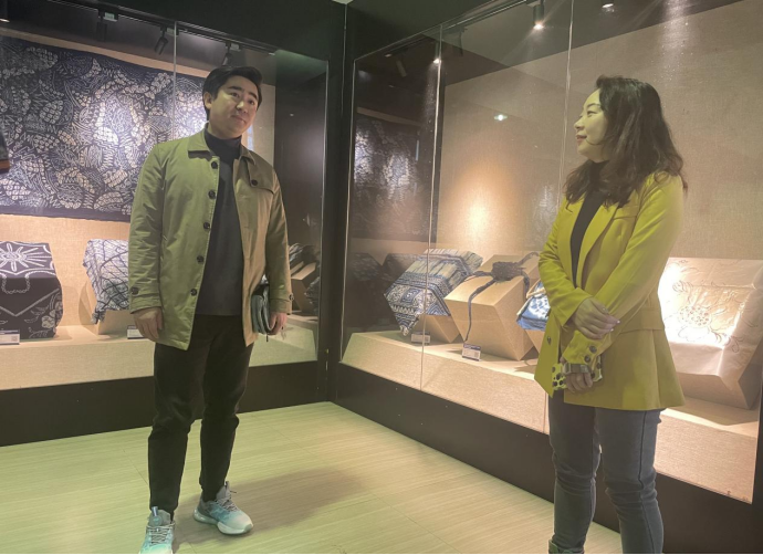 7b18ed81406f434c89bac727ff95a37d 7b18ed81406f434c89bac727ff95a37d