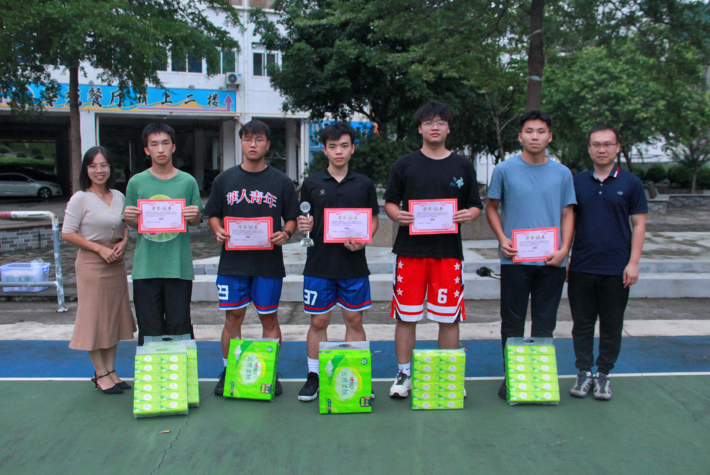 b512c0c2cf7c46959df8c39b415c4b2a