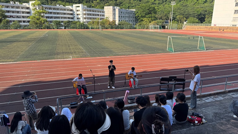 ���ֻ��ֳ�