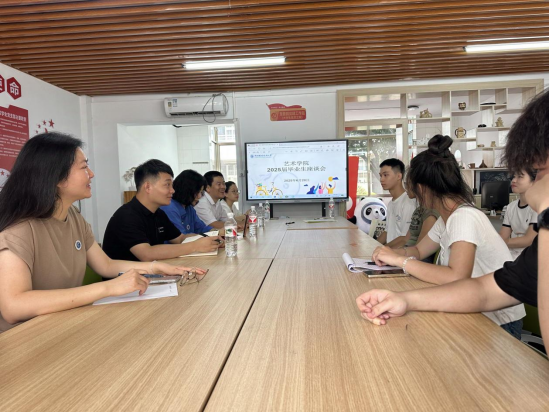 c9289530d9f04f1e82eee9367952f160