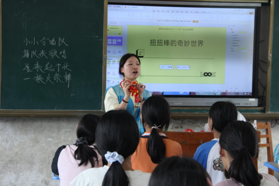 f028dabe872448db8022d5244cb7a826