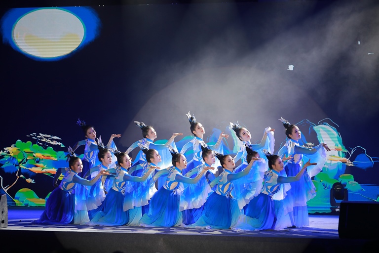 ÑÝ·ºÆð³¡ ÑÝ·ºÆð³¡