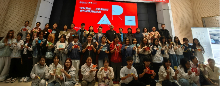 ���뽲��ʦ����Ӱ