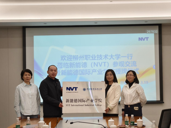 a11be21aee5a4e13a8163df41d9c3c5d